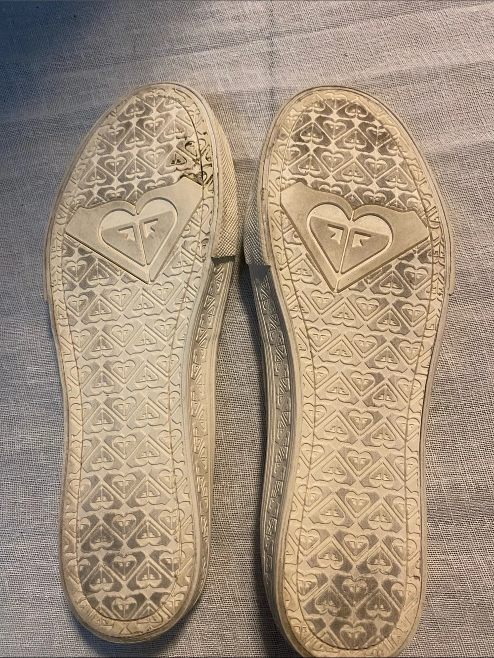 Roxy SZ 8 Derby Love II Women’s Slip-On Taupe L/Neutral Shoes With Glitter